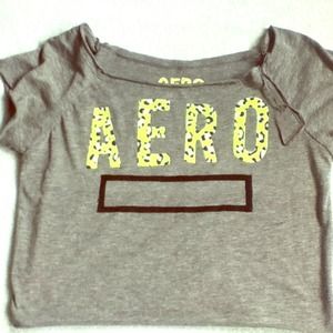 Aeropostale Gray/Highlighted Green Cropped Tee