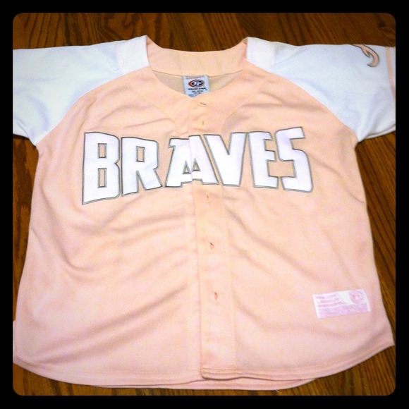 🚨On hold til Monday for @ktbby🚨Braves jersey