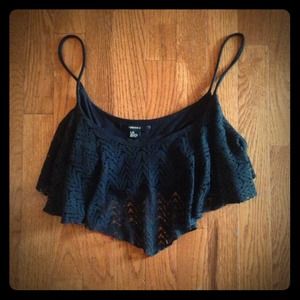 ❌ SOLD - Black Lace crop