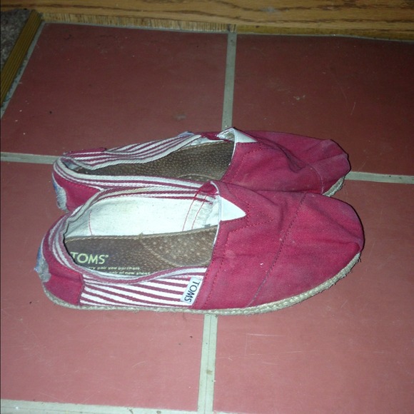 Womens toms size 7