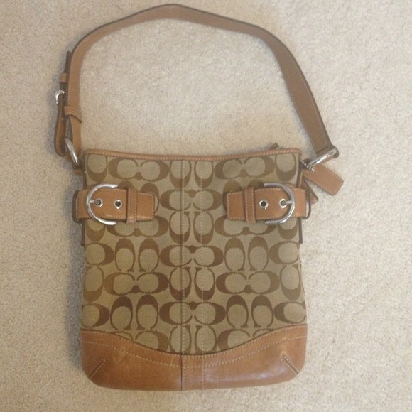Coach tan shoulder bag - Picture 1 of 4