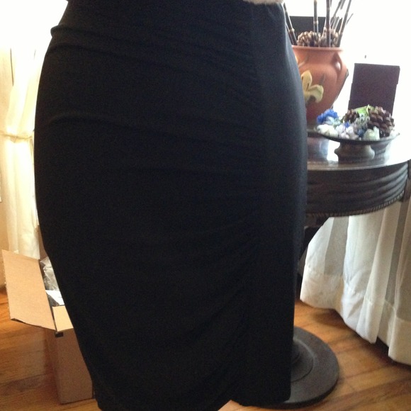 Black and white sequined BCBGeneration dress - Picture 4 of 4