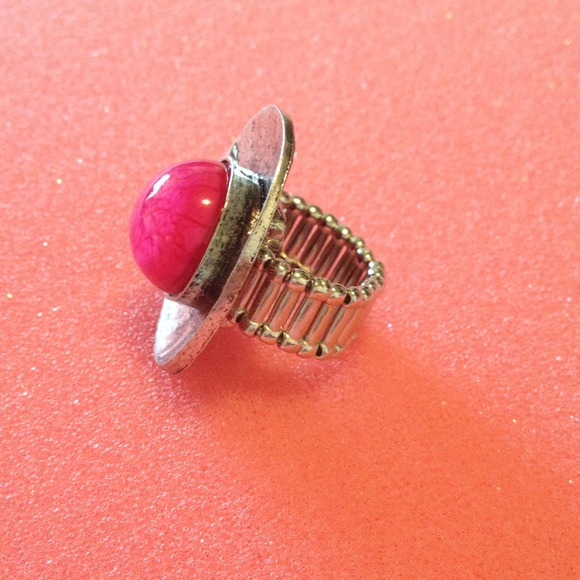 Ring - Picture 2 of 2