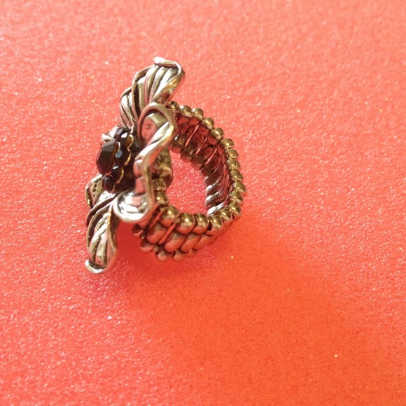 Ring - Picture 2 of 2