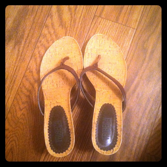 Tribeca: A Kenneth Cole Collection Kitten Heels
