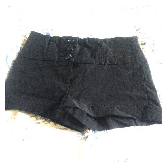 Black high-wasted shorts NWOT
