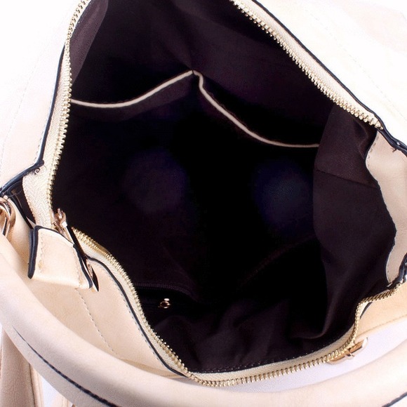 👜SOLD👜 Ladies cream colored tote - Picture 4 of 4