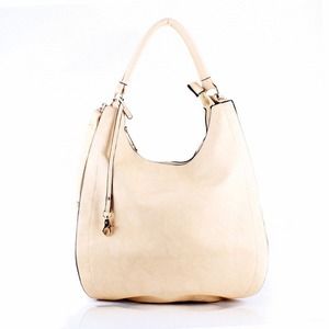 👜SOLD👜 Ladies cream colored tote