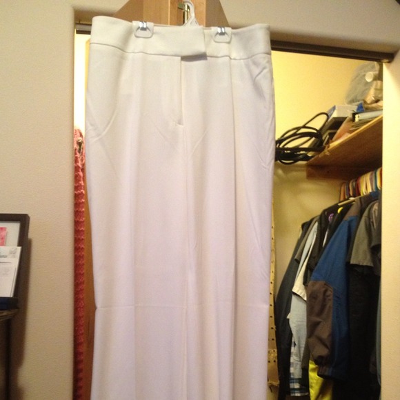 ❤ TRADED ❤H & M Creamy white dress pants