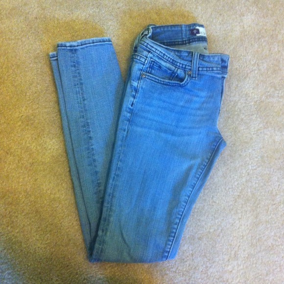 Vigoss Studio Skinny Light Wash Jeans!