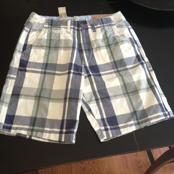 BRAND NEW MEN'S SHORTS!