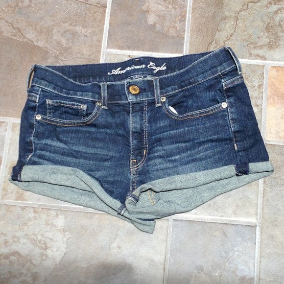American Eagle Size 6 High Waisted Shorts