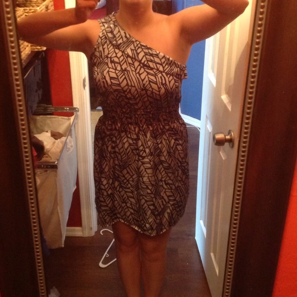 BUNDLED! Love Culture one strap dress - Picture 4 of 4