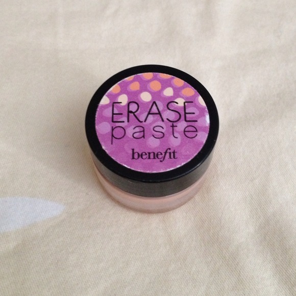 ❌SOLD❌ Benefit Erase Paste!