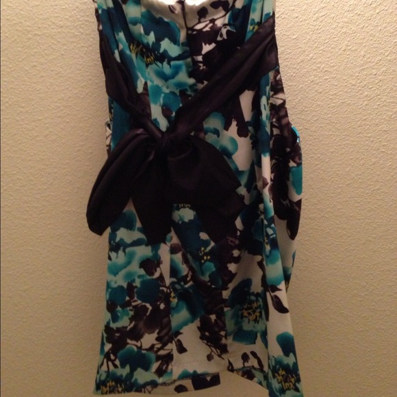 Size 3 Satin Party Dress - Picture 3 of 3