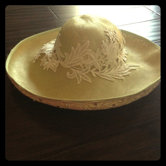 *BUNDLED* Summer hat!!! main image 2