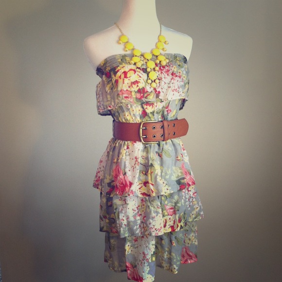 Poetry Dresses & Skirts - BUNDLED! 🎀Poetry Boutique Floral Strapless Dress