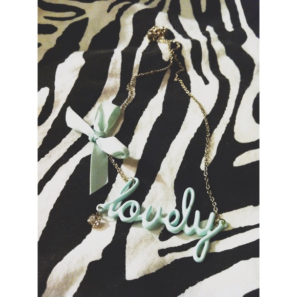 Mint •lovely• necklace