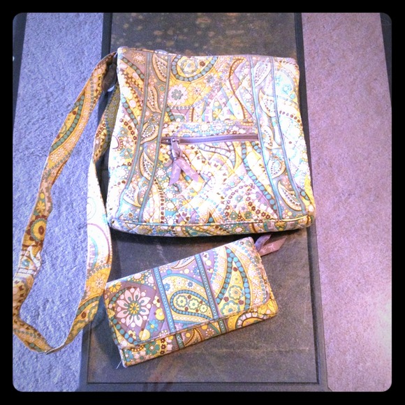 REDUCED!!!! Vera Bradley purse and wallet!