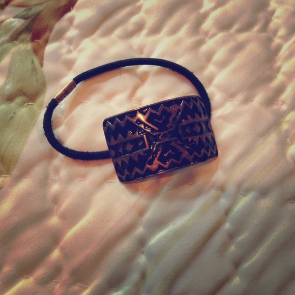Decorative hair tie