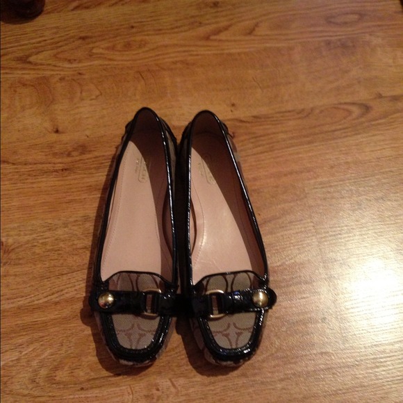 Brand new authentic brown coach flats