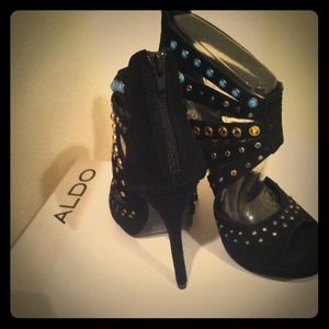 Brand New ALDO heels with diamond like studs.