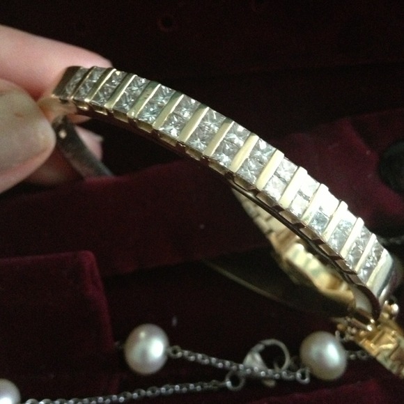 💎14K gold bracelet with 32 princess cut diamonds
