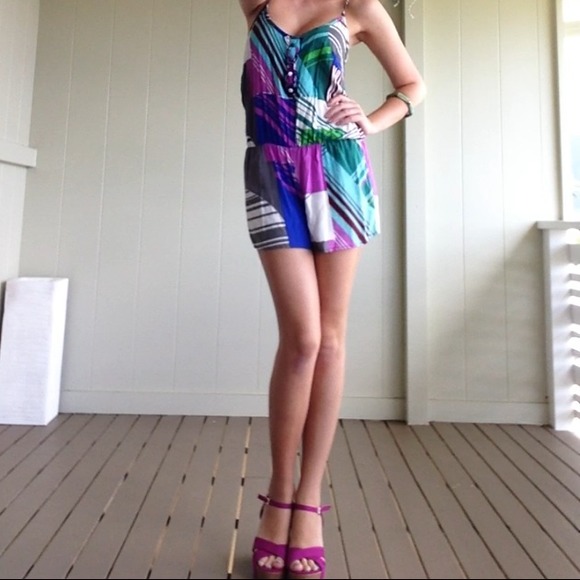 Romper - Picture 2 of 3