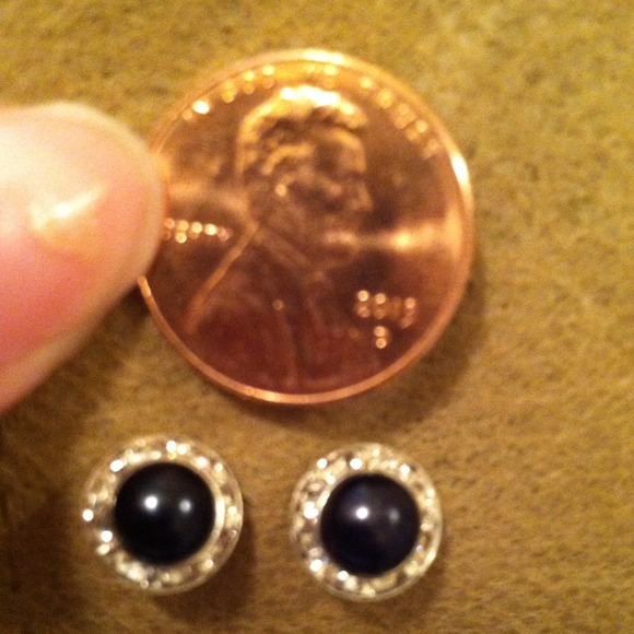 NWOT Gun Metal Pearl and Diamond Earrings - Picture 2 of 4