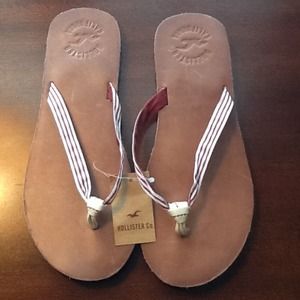 Hollister sandals with tags!