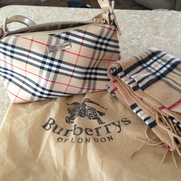 Burberry Handbags - HOLD Burberry handbag with matching scarf