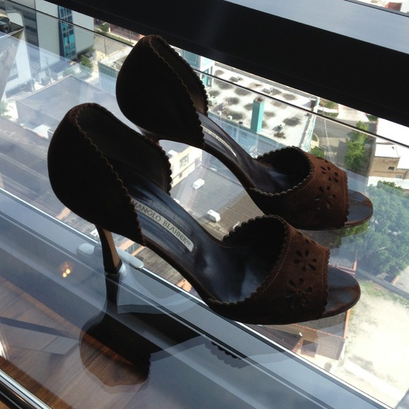 Manolo Blahnik Shoes - BUNDLED @maybellu   Manolo Blahnik