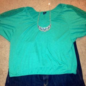 //SOLD//TEAL CROCHET CAPPED SLEEVE TOP.