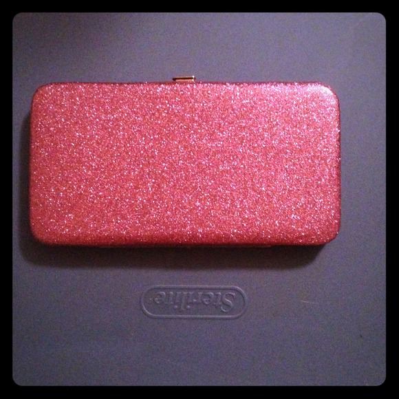 💗Sparkly pink wallet💗