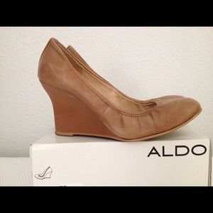 Aldo wedge
