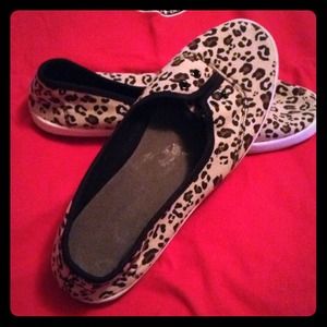 💋Cute leopard print canvas shoes💋