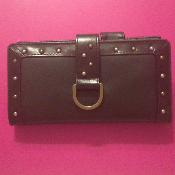 SOLD/TRADED 👛👛👛 Black leather wallet