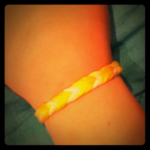 Yellow fishtail friendship bracelet