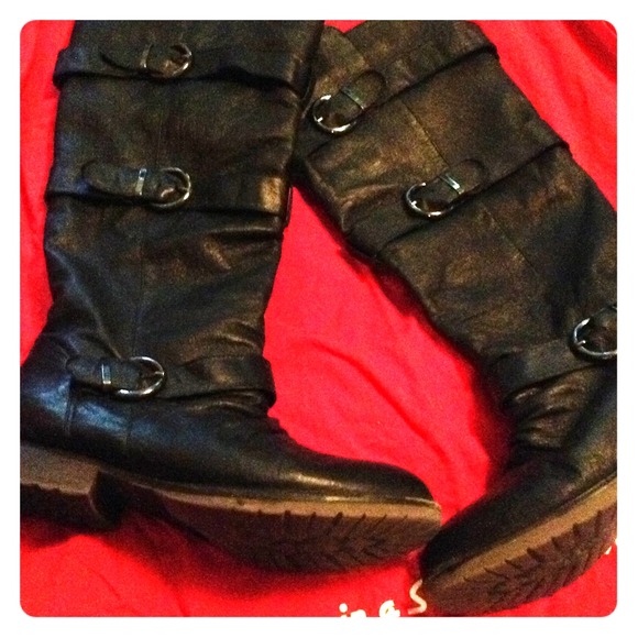💕Cute motorcycle buckle boots 💕
