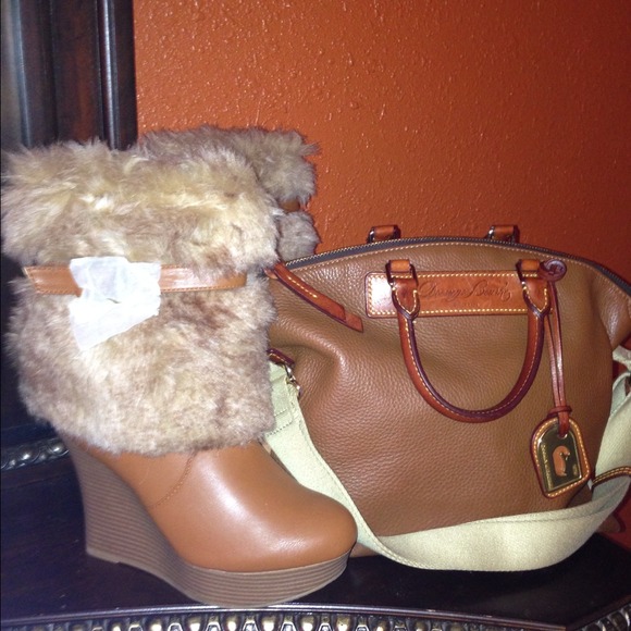 New wedge boots size 8. Too Cute!!!