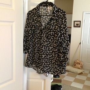 Butterfly patterned top