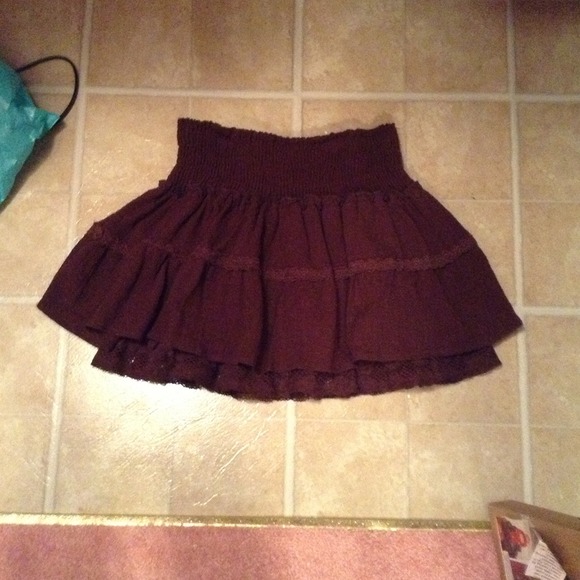 Chestnut brown ruffle skirt
