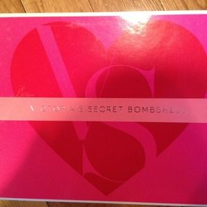 Victoria Secret Bombshell Gift Set
