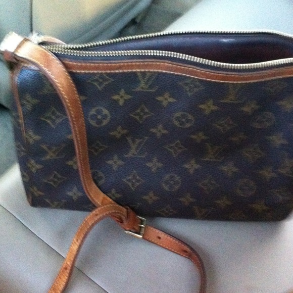 Vintage Monogram Louis Vuitton Tulle Lee Purse - Picture 2 of 7