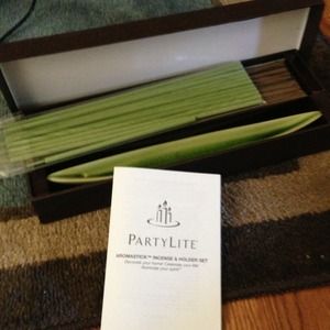 Beautiful green glass PartyLite incense set
