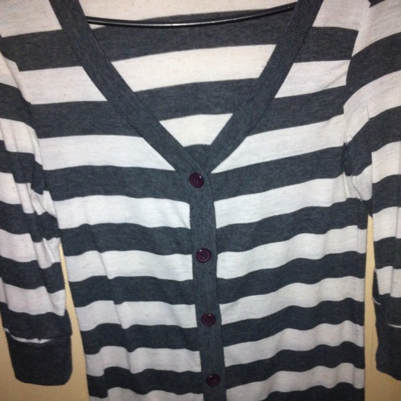 Striped Gray and White Long Cardigan🎀