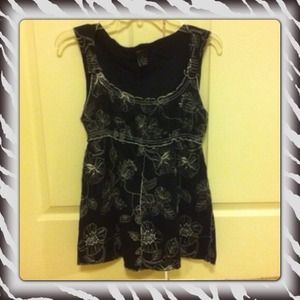 Black baby doll sleeveless shirt BCBG