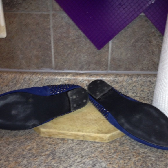 The bottom of the studded blue suede shoes. - Picture 1 of 1