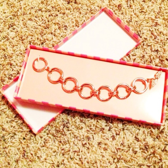 🌀SOLD🌀 VICTORIA SECRET Rose Gold bracelet☀ - Picture 4 of 4