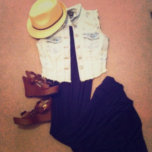 ❌SOLD❌Navy maxi